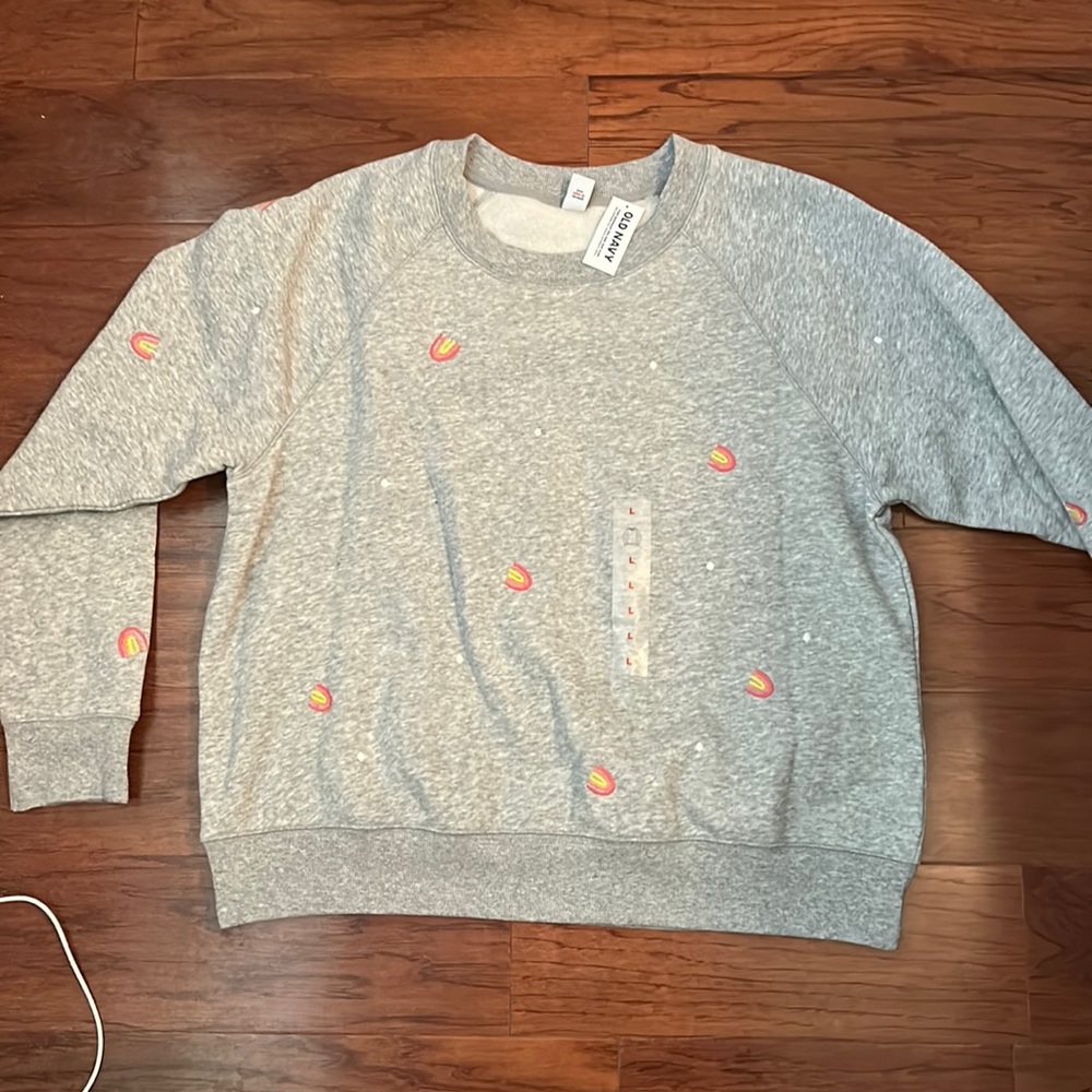 Old navy pullover sweater size L NWT